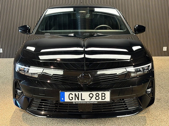 Opel Astra 2 of 5