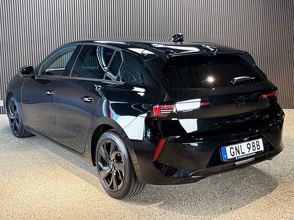 Opel Astra 4 of 5