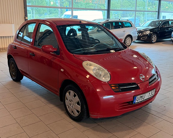 Nissan Micra 2 of 5