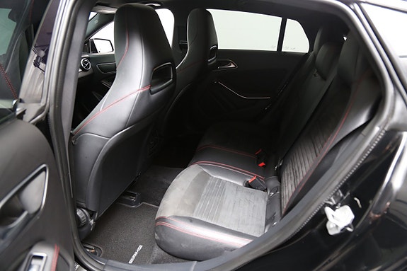 Mercedes-Benz CLA220 d 25 of 27