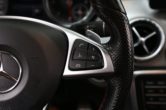 Mercedes-Benz CLA220 d 18 of 27
