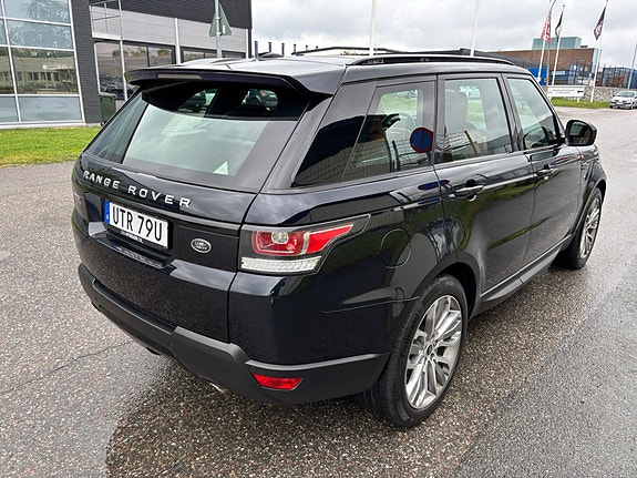 Land Rover Range Rover Sport 4 of 5