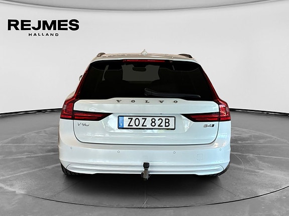 Volvo V90 7 of 14