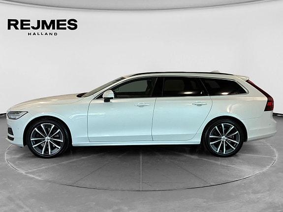 Volvo V90 3 of 5
