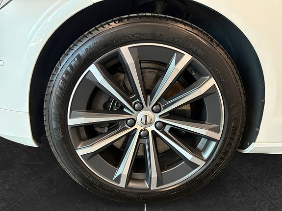 Volvo V90 9 of 14
