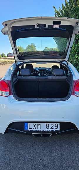 Hyundai Veloster 6 of 19