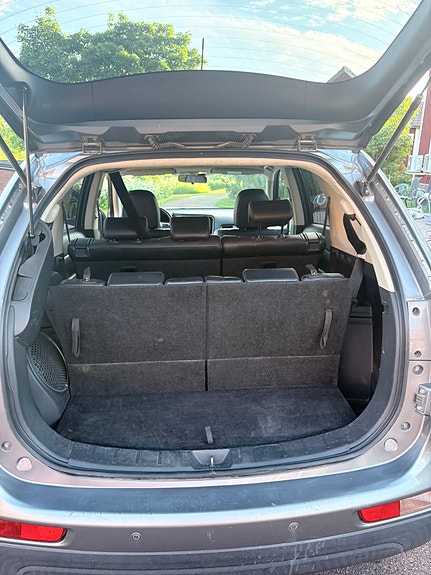 Mitsubishi Outlander 12 of 21