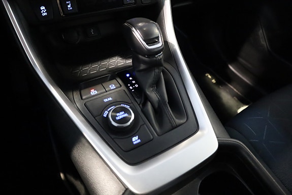 Toyota RAV4 21 of 28