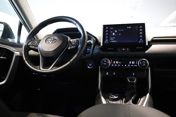 Toyota RAV4 16 of 28