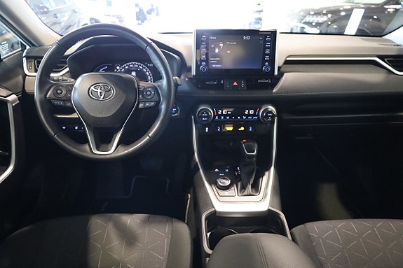 Toyota RAV4 14 of 28