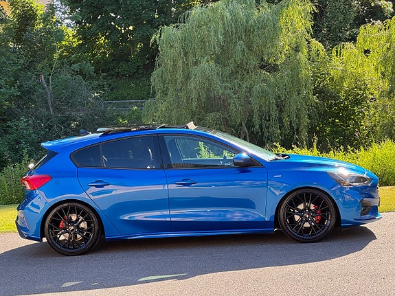 Ford Focus 8 of 30