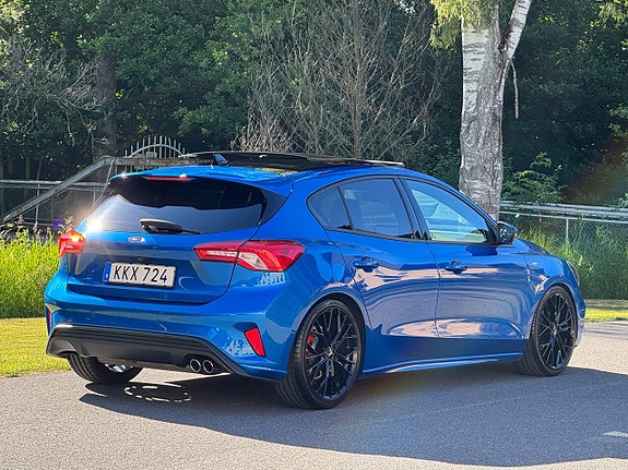 Ford Focus 11 of 30