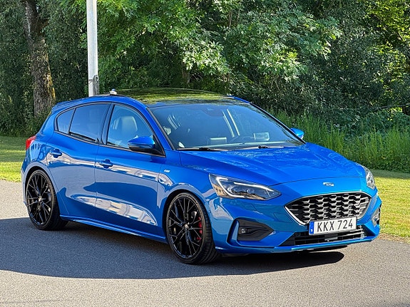 Ford Focus 3 of 5