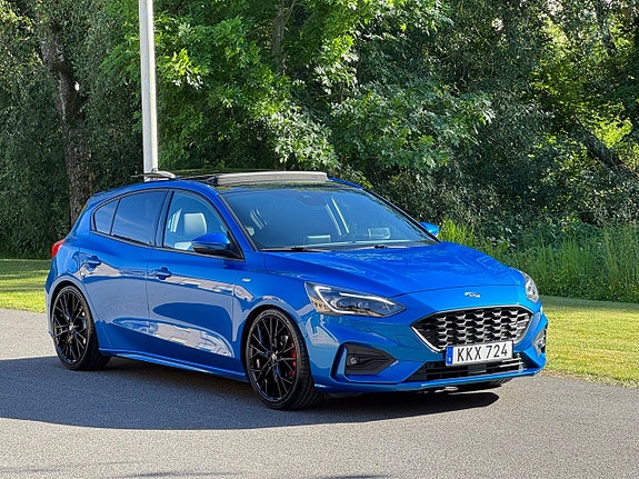 Ford Focus 4 of 5