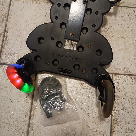 Product image 3 of 3