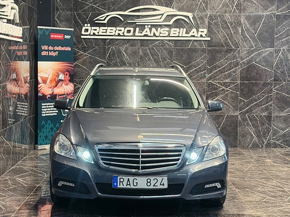 Mercedes-Benz E200 11 of 21