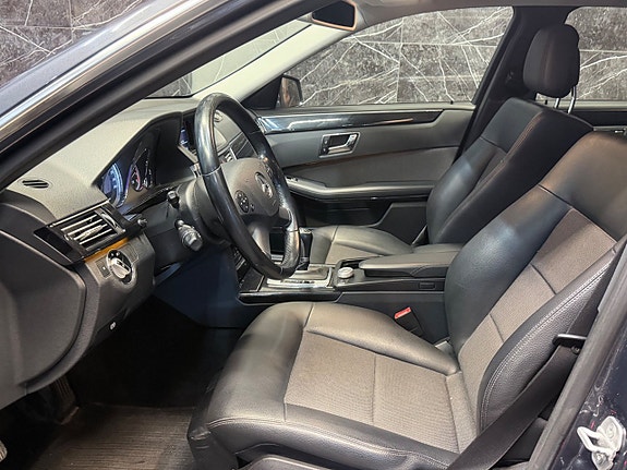 Mercedes-Benz E200 14 of 21