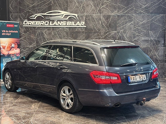 Mercedes-Benz E200 5 of 5