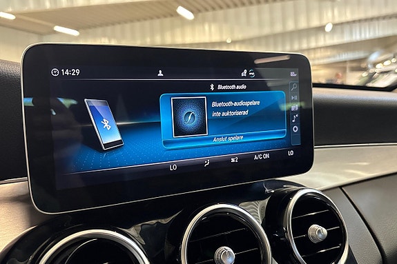 Mercedes-Benz C300 23 of 28