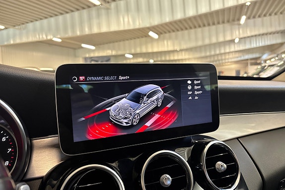 Mercedes-Benz C300 22 of 28