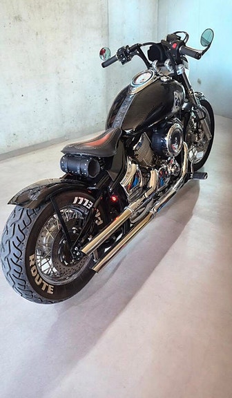 Yamaha XVS1100A 2 of 5