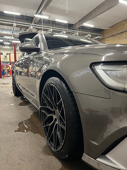 Audi A6 4 of 6