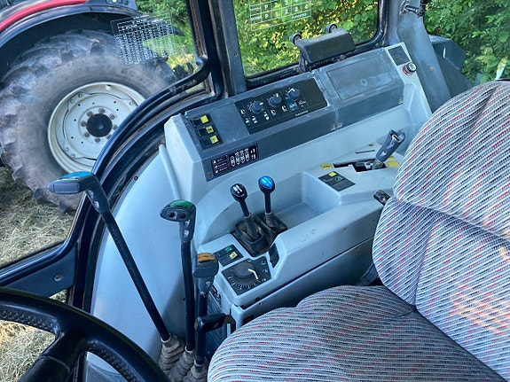 Valtra/Valmet 6200 med lastare och Turbinkoppling 11 of 12