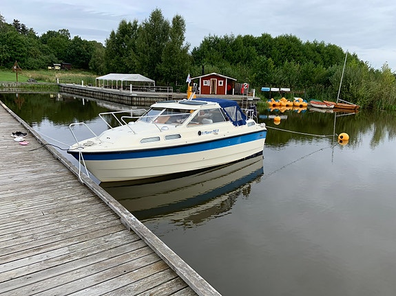 Flipper 740 – Klassisk familjebåt med Volvo Penta och bogpropeller 4 of 7