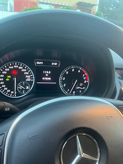 Mercedes-Benz B200 7 of 7