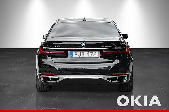 BMW M760Li 5 of 5