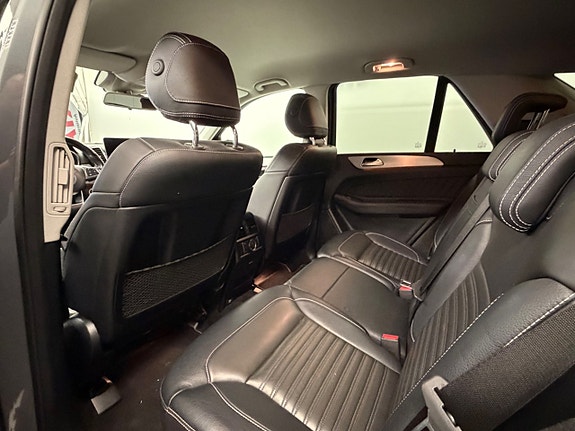 Mercedes-Benz GLE500 e 15 of 16