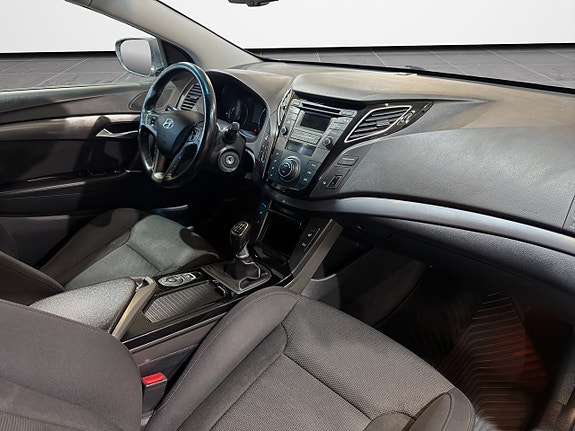 Hyundai i40 10 of 26