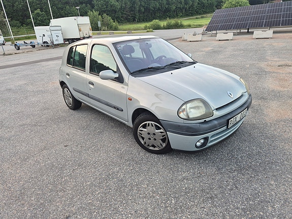 Renault Clio 4 of 5