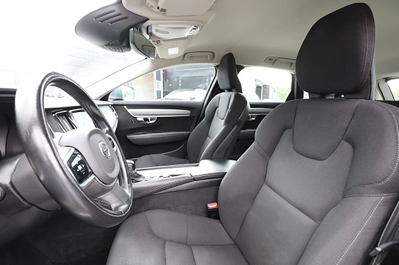 Volvo V90 11 of 30