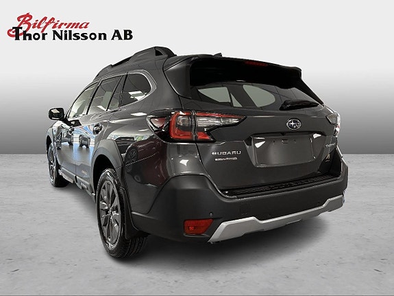 Subaru Outback 3 of 5