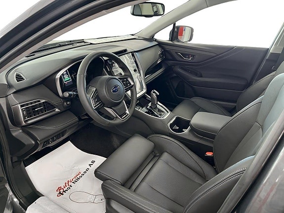 Subaru Outback 7 of 16