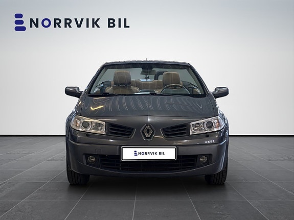 Renault Megane 2 of 21