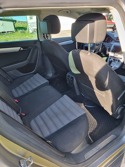 Volkswagen Passat Alltrack 6 of 10