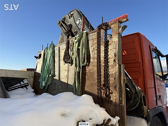 Volvo FM9 4X2 Flakbil med bakgavellyft (80,000:- ex moms) 23 of 24