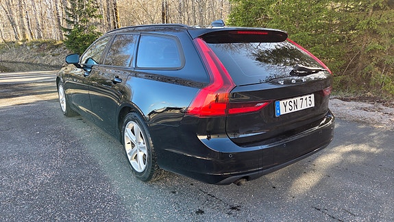Volvo V90 3 of 5