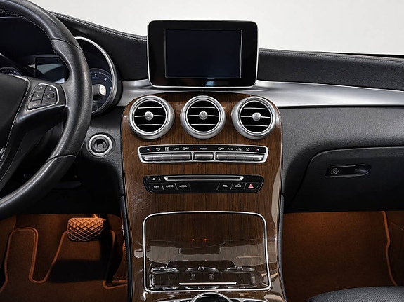 Mercedes-Benz GLC 220 d 16 of 27