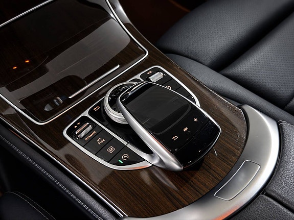 Mercedes-Benz GLC 220 d 15 of 27