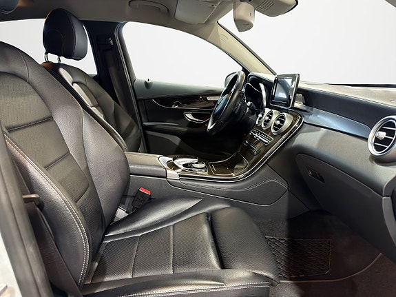 Mercedes-Benz GLC220 d 19 of 27