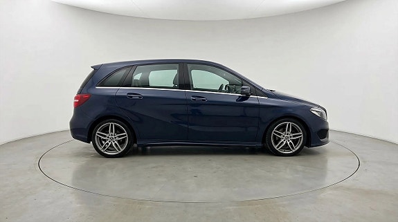 Mercedes-Benz B200 d 3 of 24