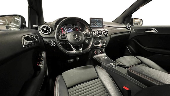Mercedes-Benz B200 d 8 of 24
