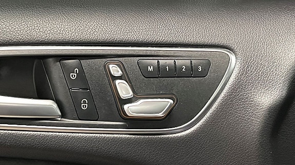 Mercedes-Benz B200 d 18 of 24