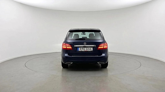 Mercedes-Benz B200 d 5 of 24