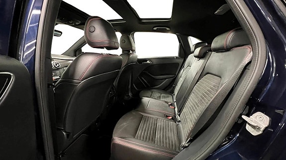 Mercedes-Benz B200 d 13 of 24