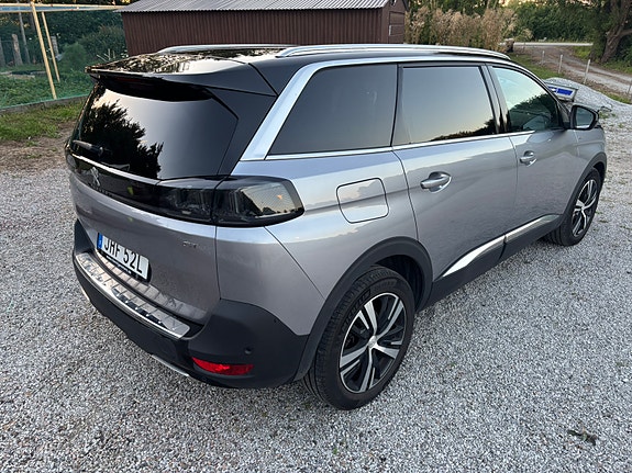 Peugeot 5008 3 of 5