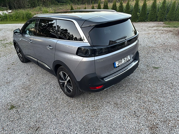 Peugeot 5008 4 of 5